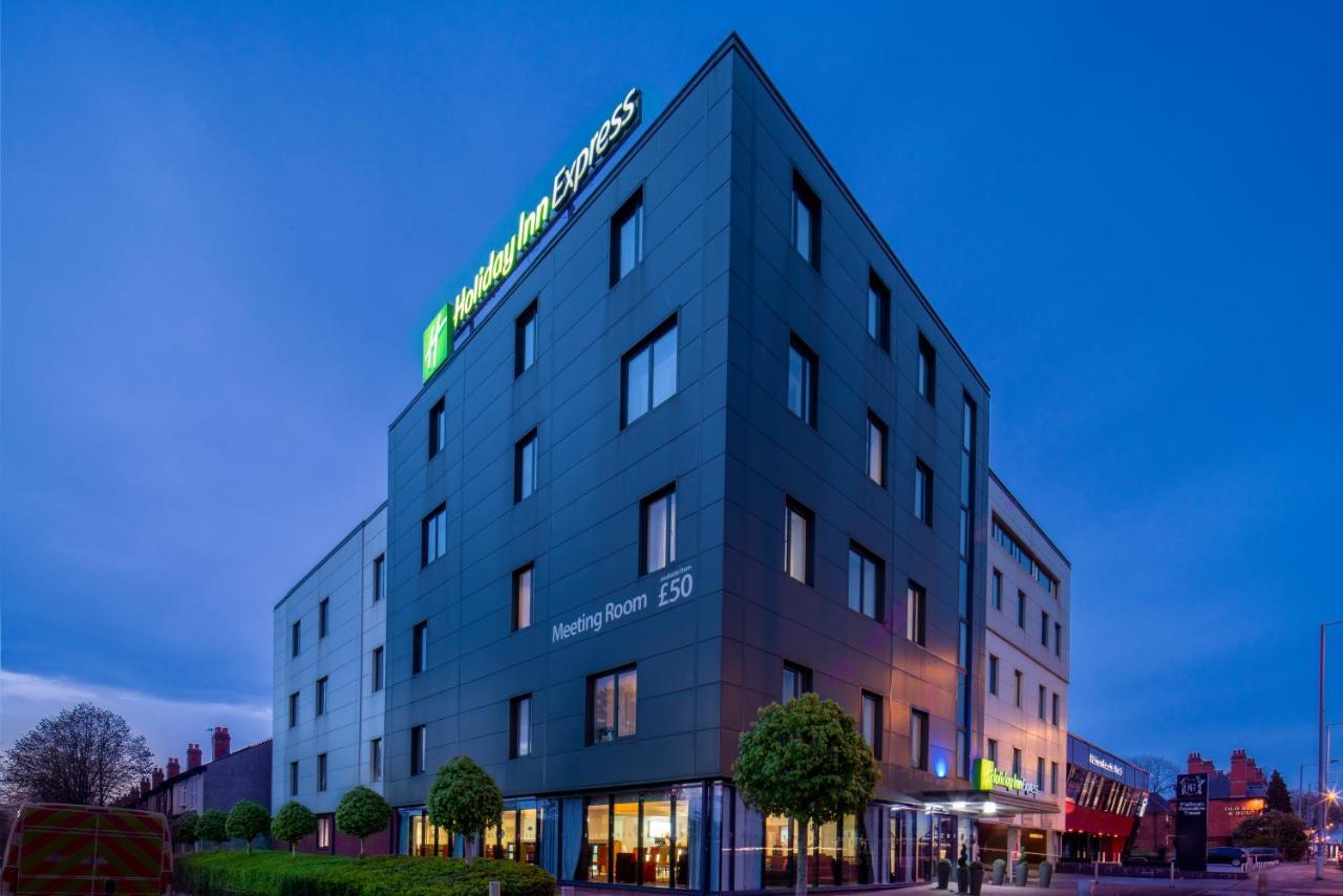 Holiday Inn Express Birmingham South A45, An Ihg Hotel Exterior foto