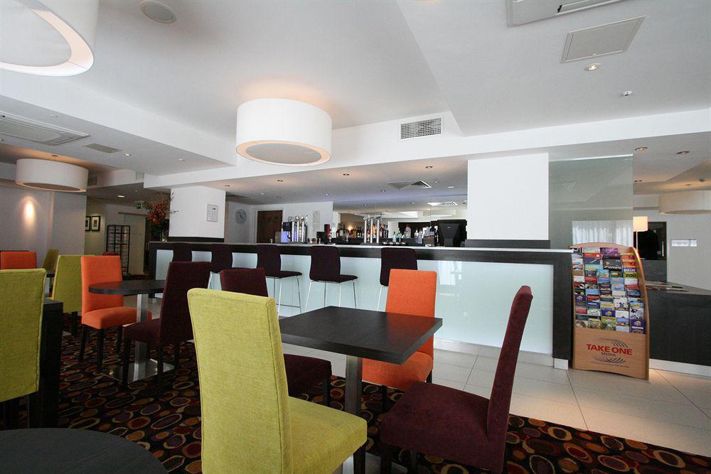 Holiday Inn Express Birmingham South A45, An Ihg Hotel Restaurante foto